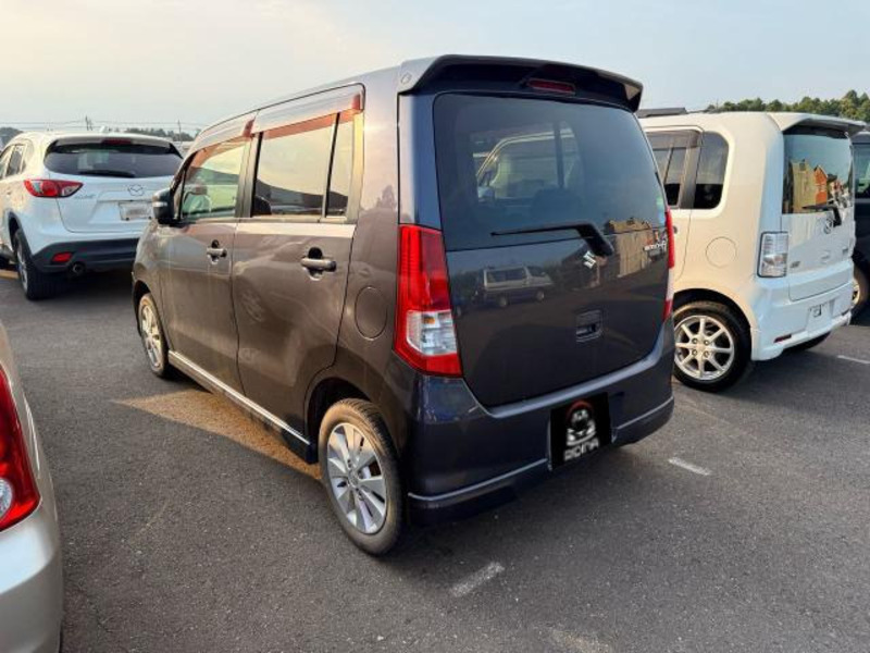 WAGON R