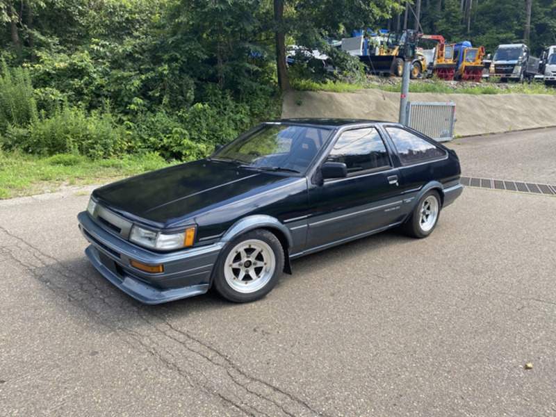 TOYOTA COROLLA LEVIN