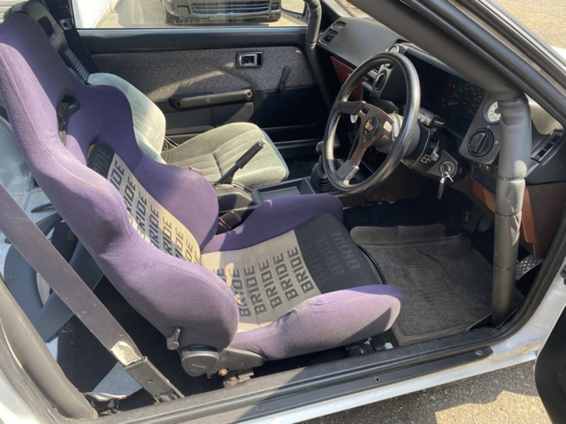 COROLLA LEVIN
