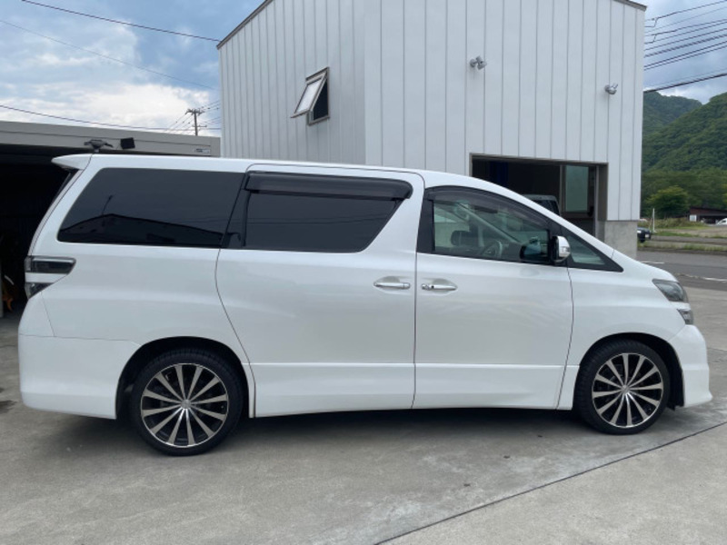 VELLFIRE
