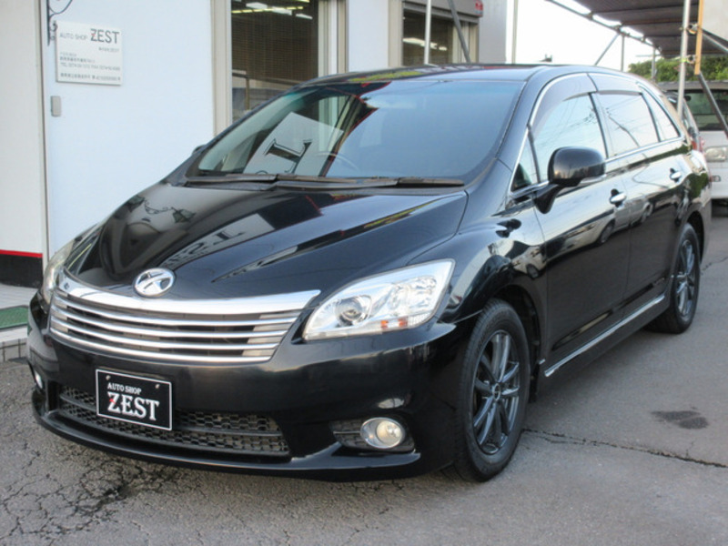 TOYOTA MARK X ZIO