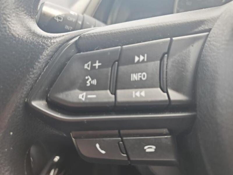 MAZDA2