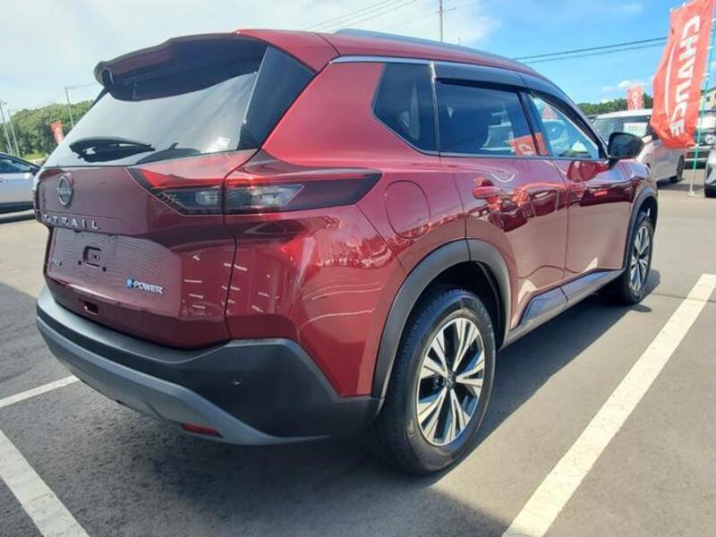 X-TRAIL