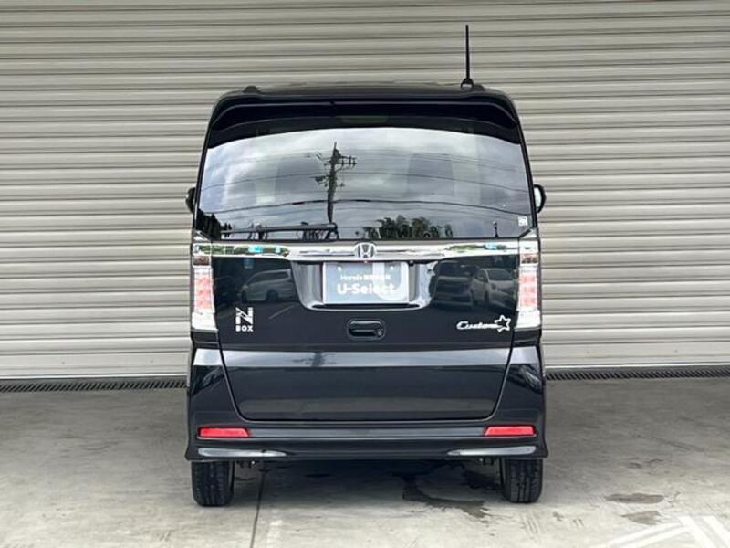 N BOX CUSTOM