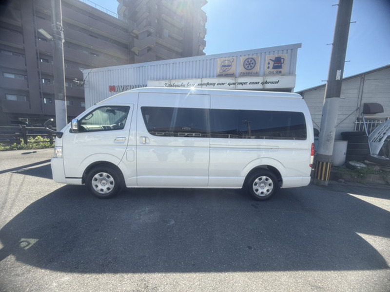 HIACE