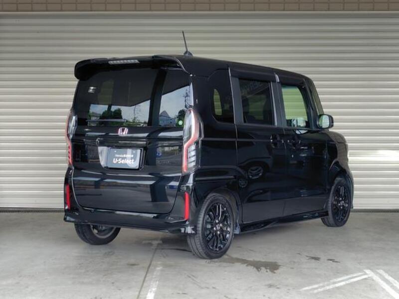 N BOX CUSTOM