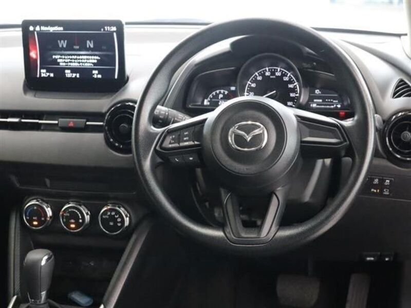 MAZDA2