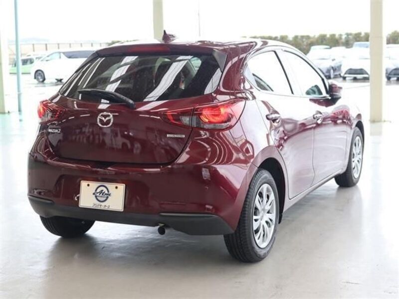 MAZDA2