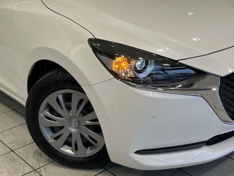MAZDA2