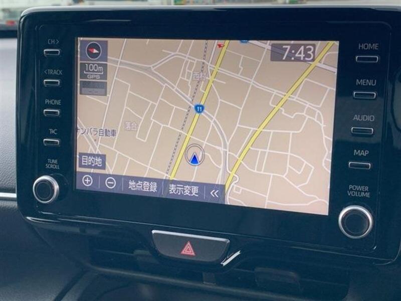 YARIS CROSS