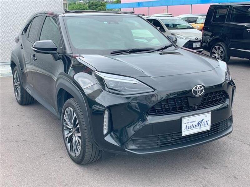 YARIS CROSS