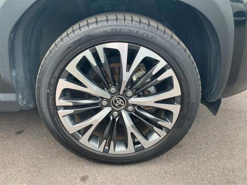 YARIS CROSS