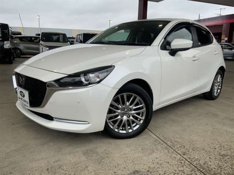 MAZDA2