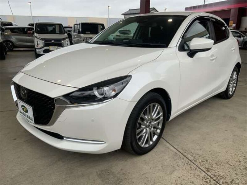 MAZDA2
