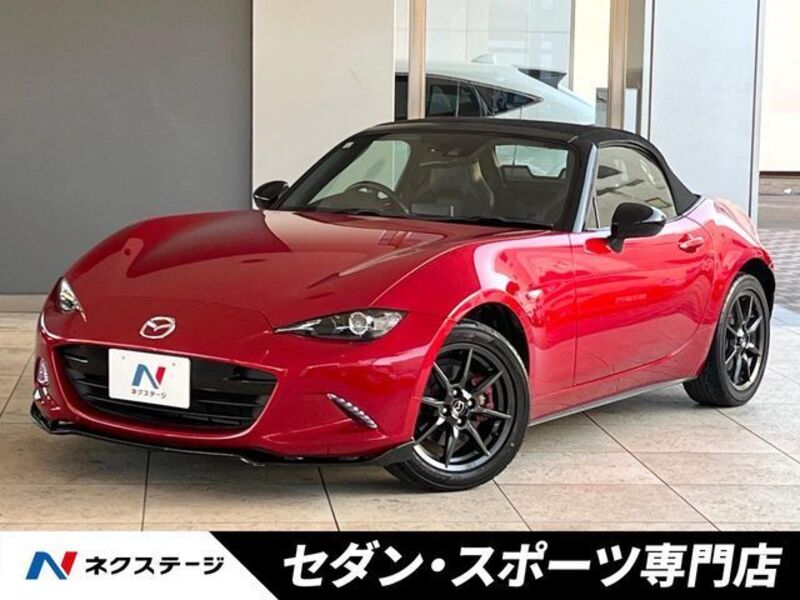 ROADSTER-0