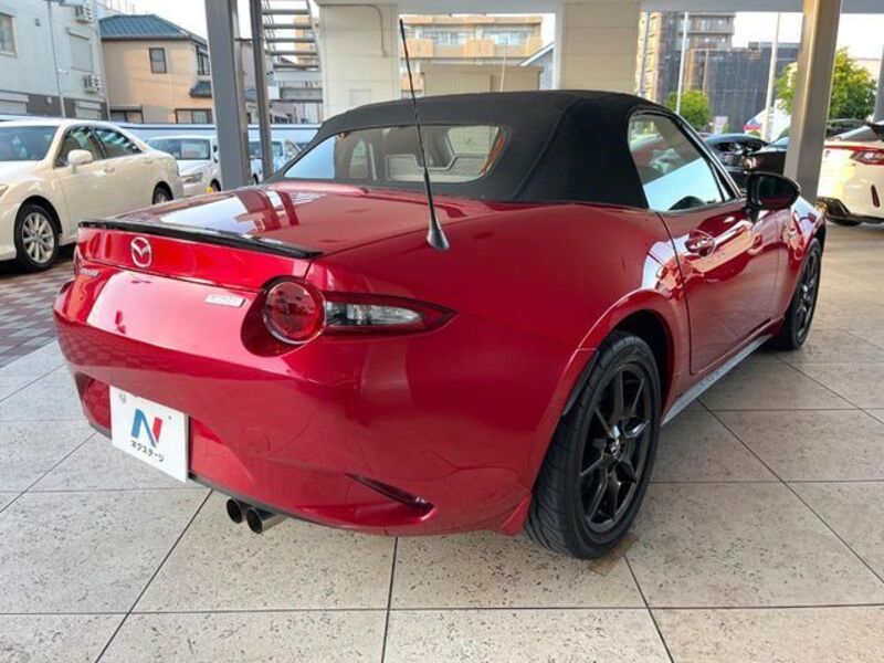 ROADSTER