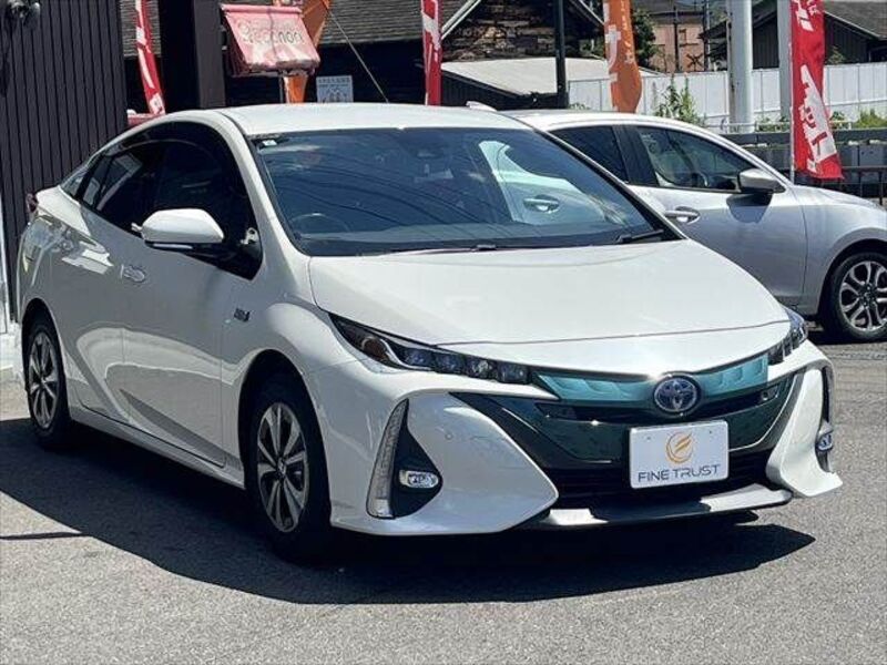 PRIUS PHV
