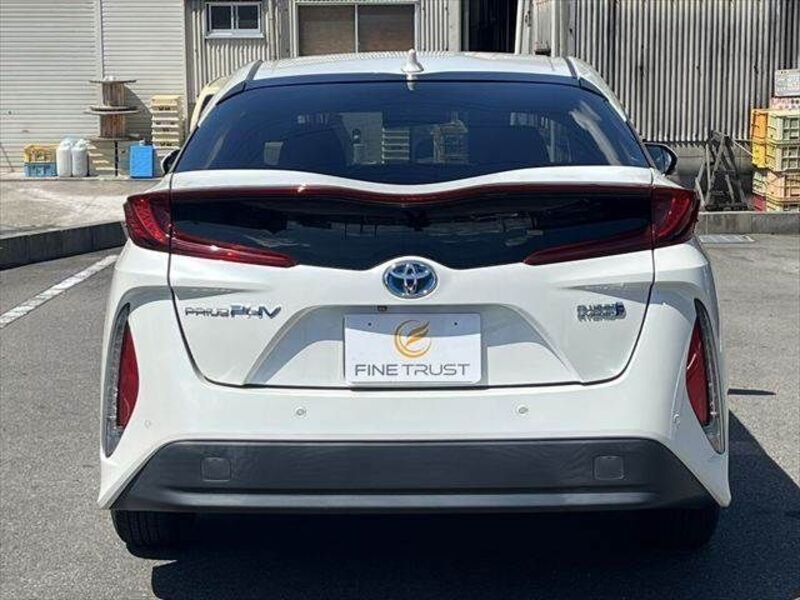 PRIUS PHV