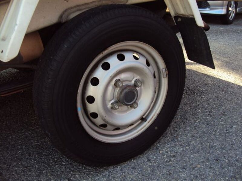 CLIPPER TRUCK