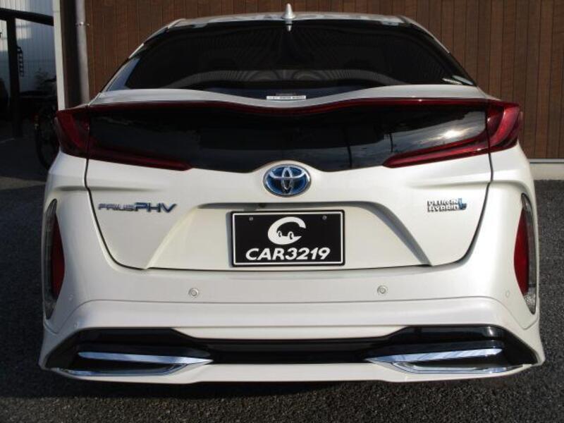 PRIUS PHV