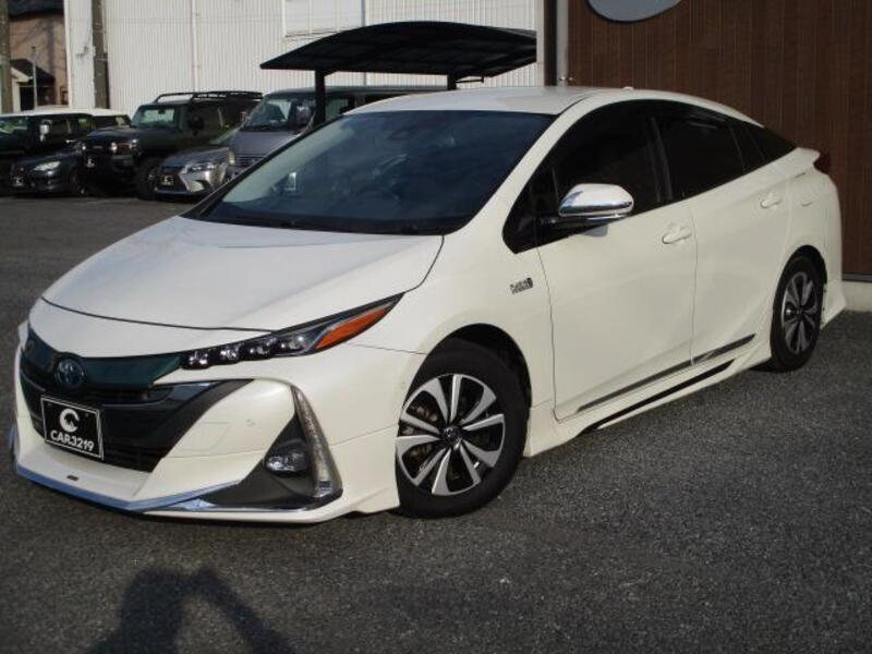 PRIUS PHV