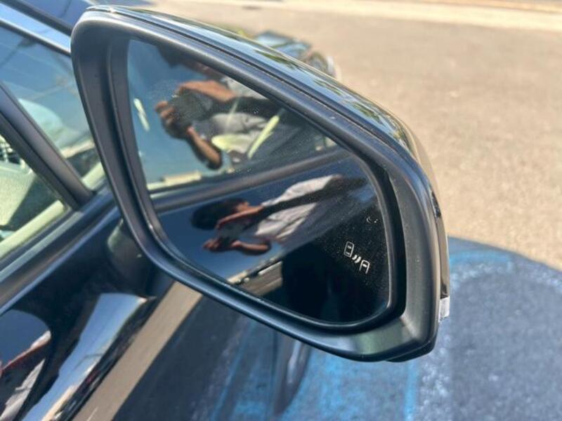 COROLLA CROSS