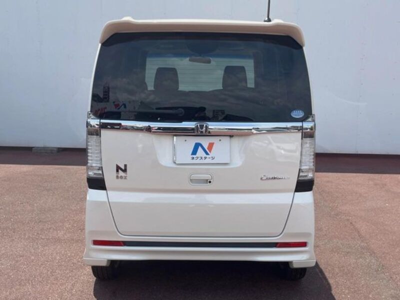 N BOX CUSTOM