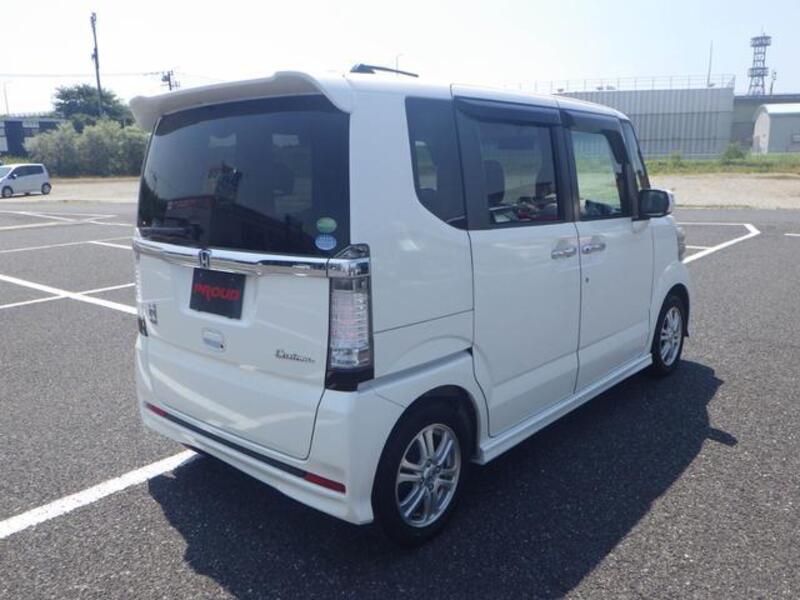 N BOX CUSTOM