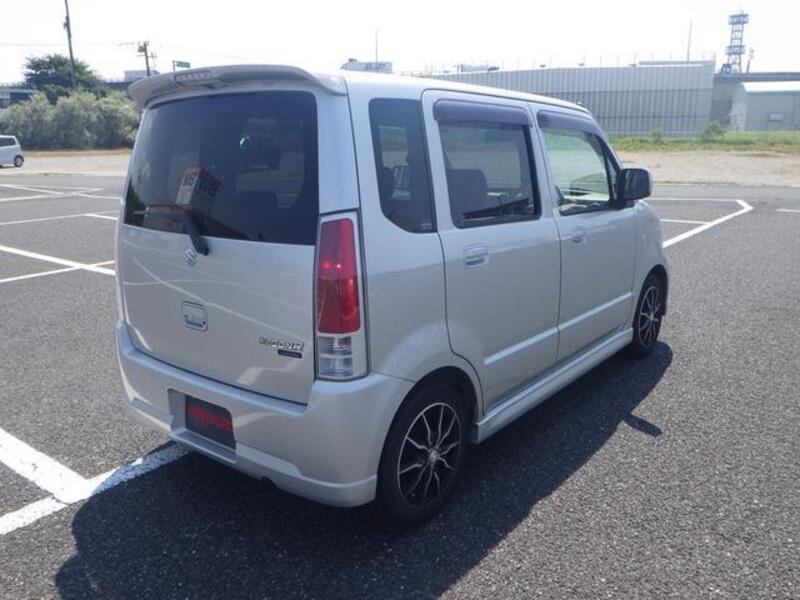 WAGON R