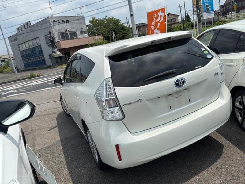 PRIUS ALPHA