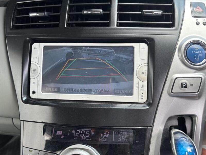 PRIUS ALPHA