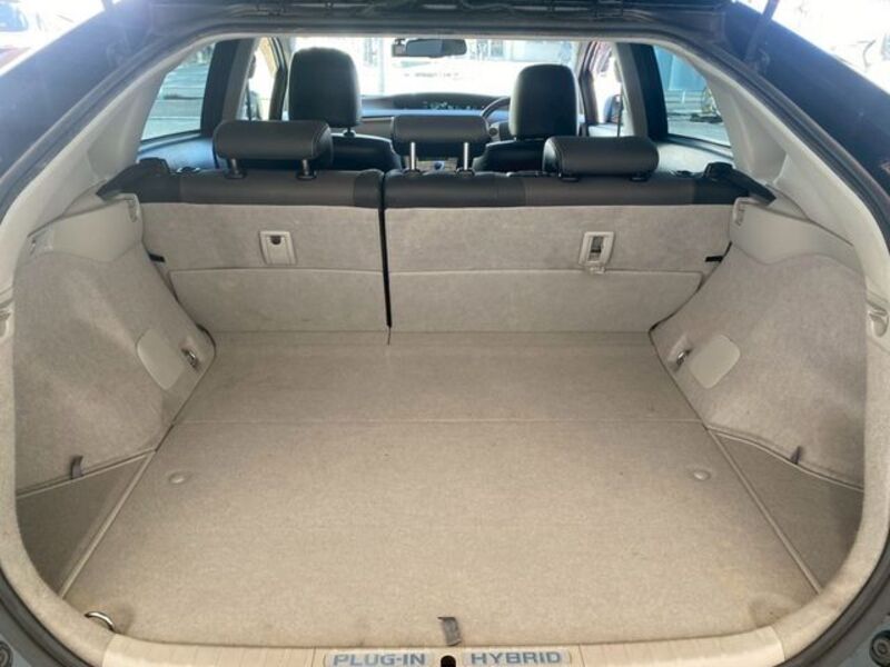 PRIUS PHV