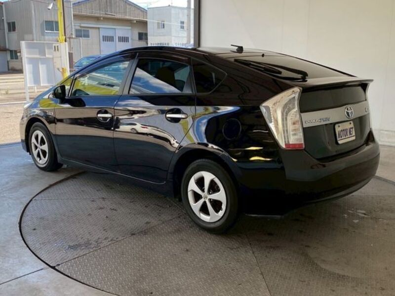 PRIUS PHV