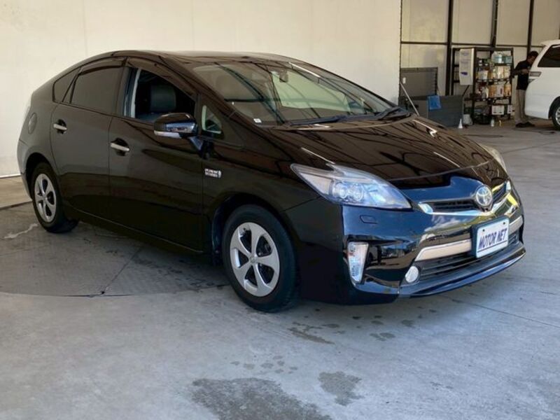 PRIUS PHV