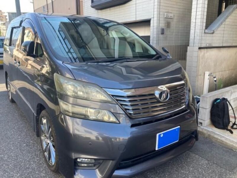 TOYOTA VELLFIRE