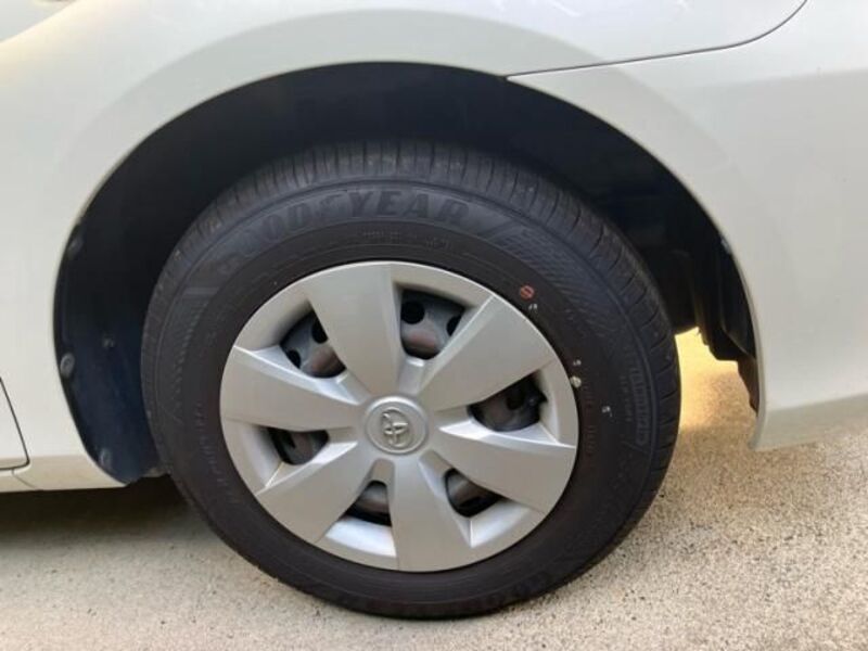 COROLLA AXIO