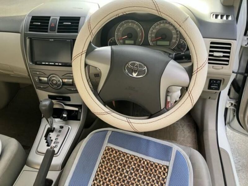 COROLLA AXIO