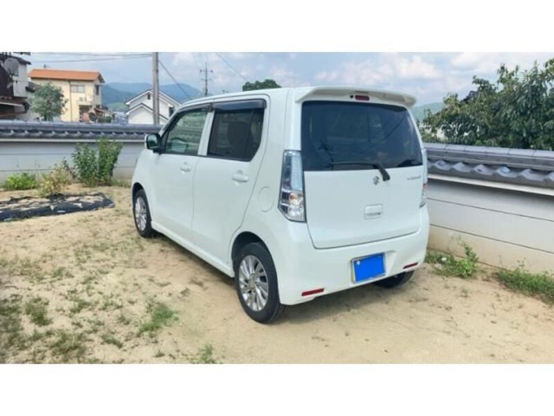 WAGON R