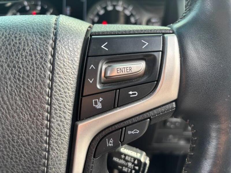 LAND CRUISER