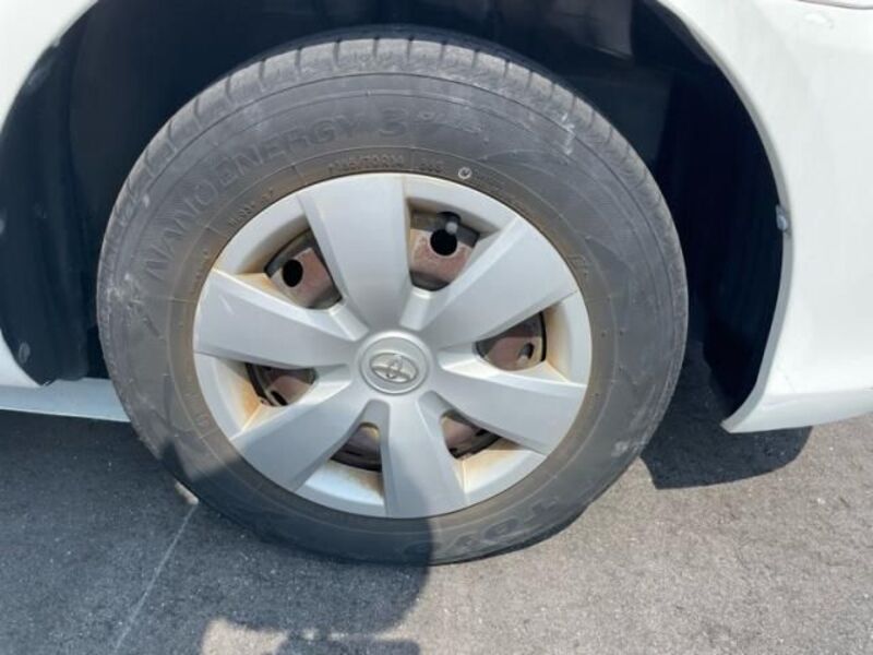 COROLLA AXIO