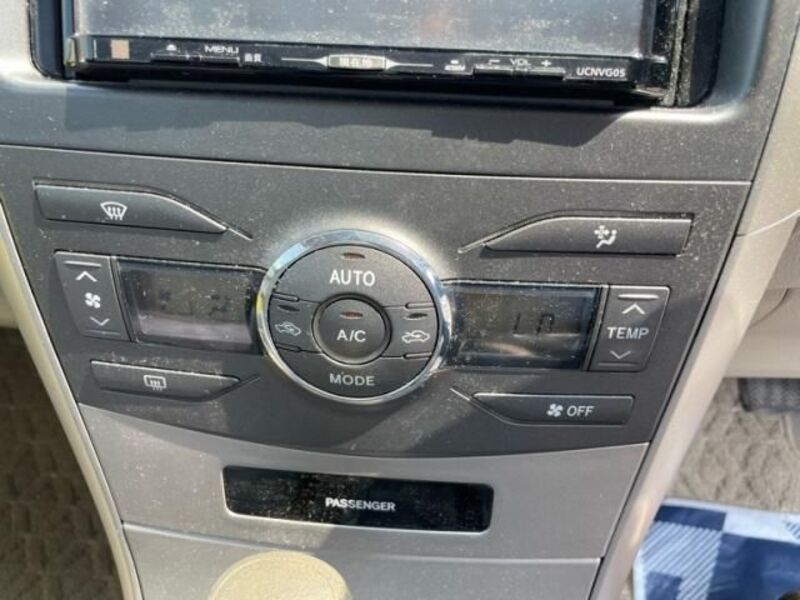 COROLLA AXIO