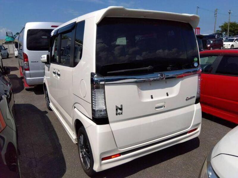 N BOX CUSTOM