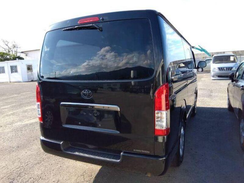 HIACE VAN