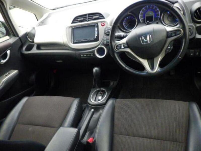 FIT HYBRID
