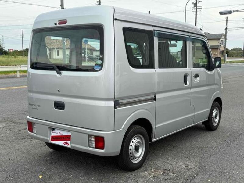 MINICAB VAN