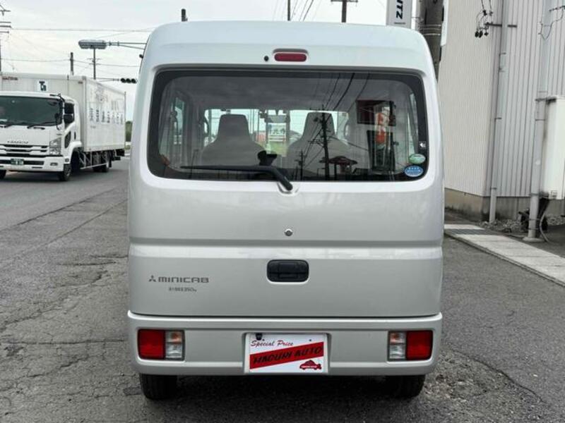 MINICAB VAN