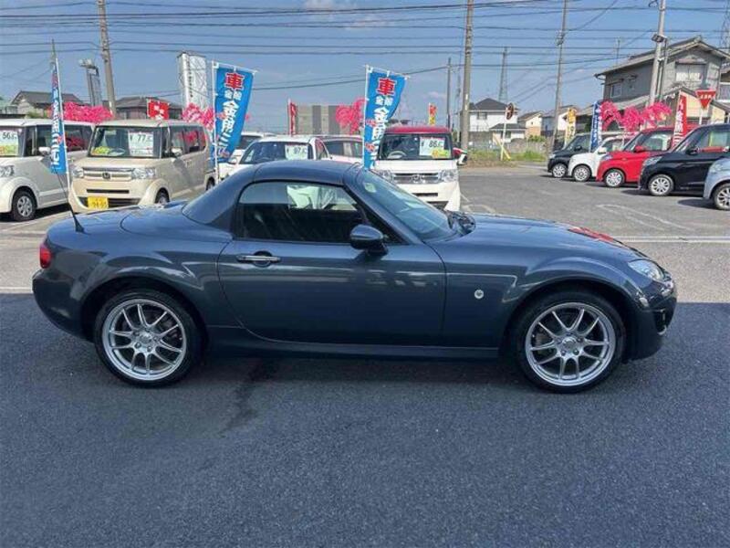 ROADSTER