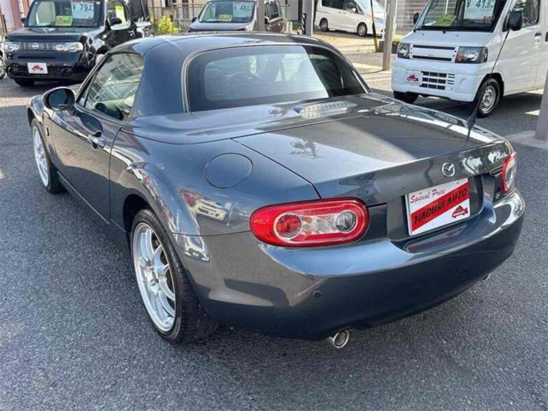 ROADSTER