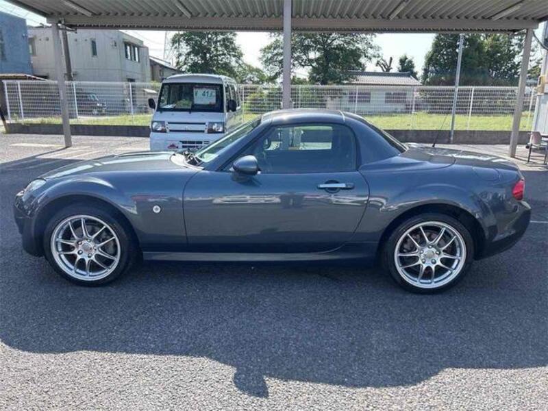 ROADSTER