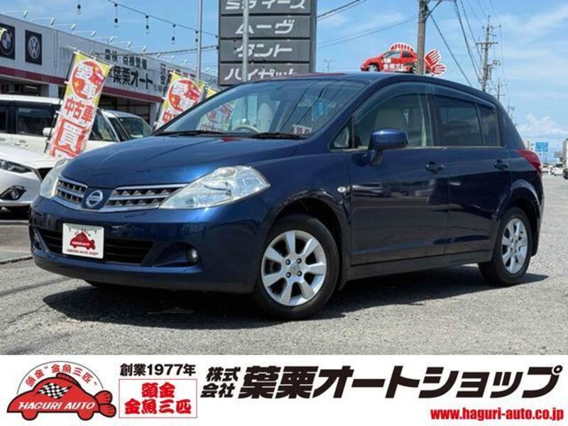 NISSAN TIIDA